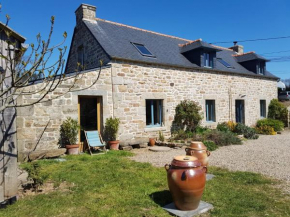 Belle maison rénovée, hameau calme, 600 m de Locronan, Finistère sud